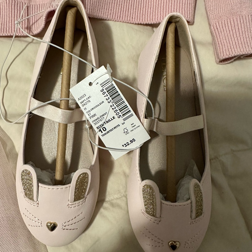 NEW! Children’s place toddler shoes!